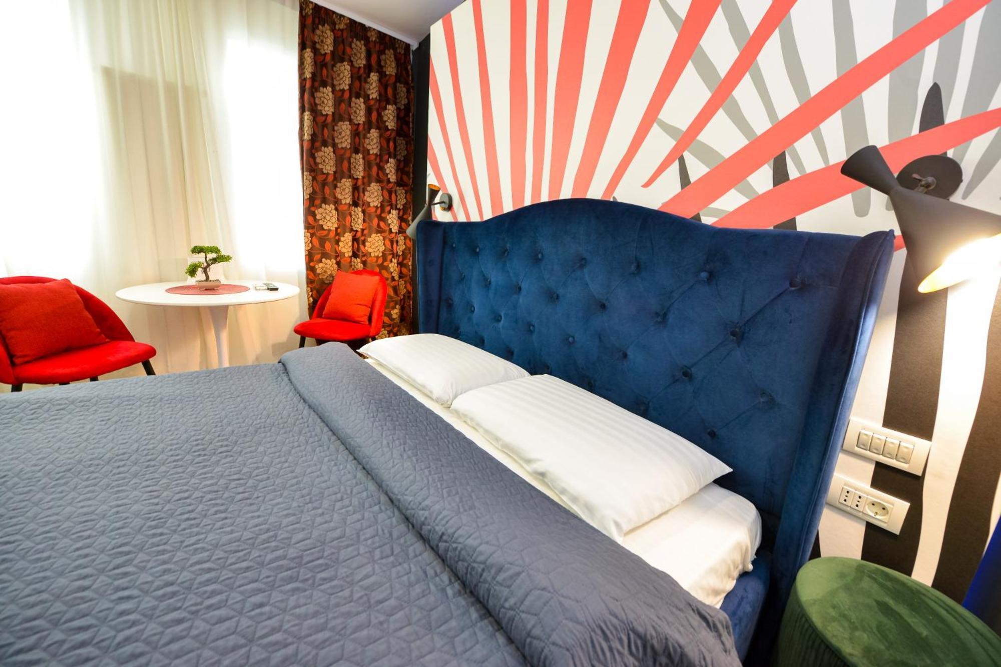 Ideal Accommodation Unirii Square Bucarest Esterno foto