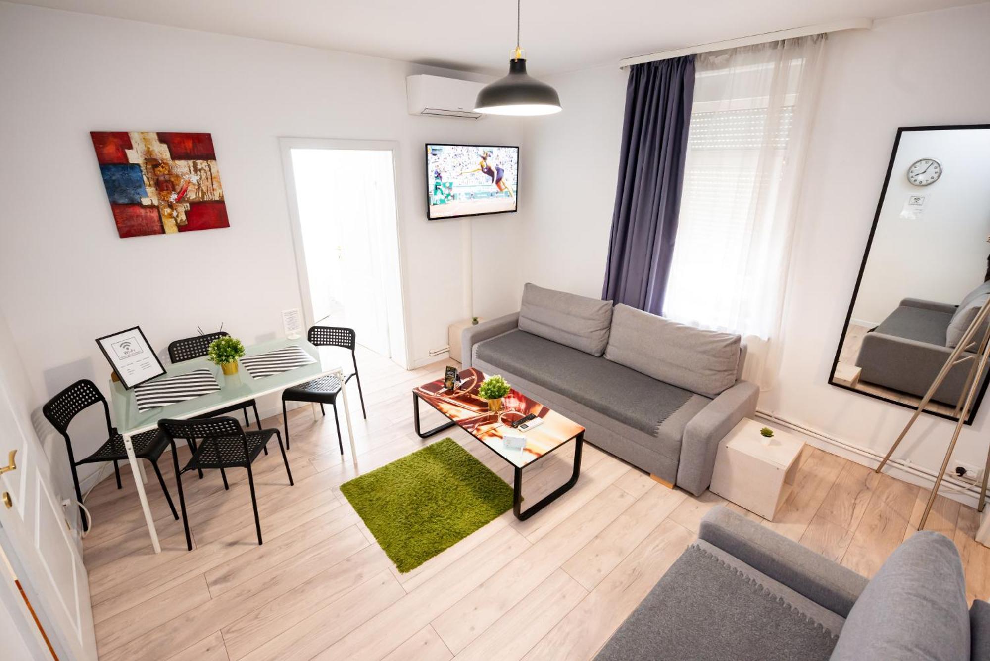 Ideal Accommodation Unirii Square Bucarest Esterno foto
