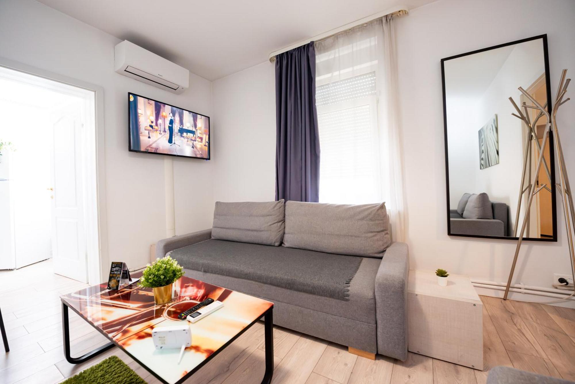 Ideal Accommodation Unirii Square Bucarest Esterno foto