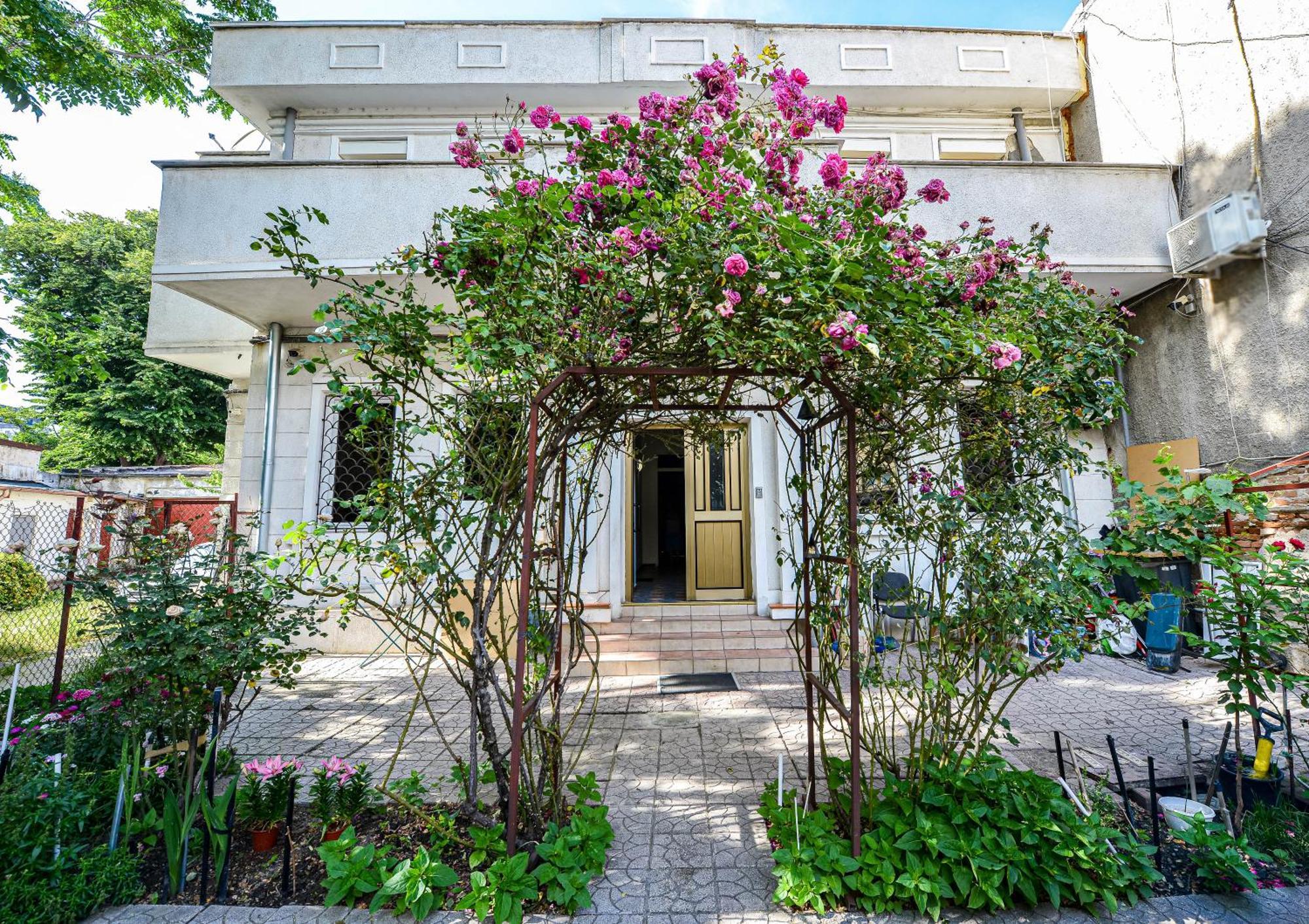 Ideal Accommodation Unirii Square Bucarest Esterno foto